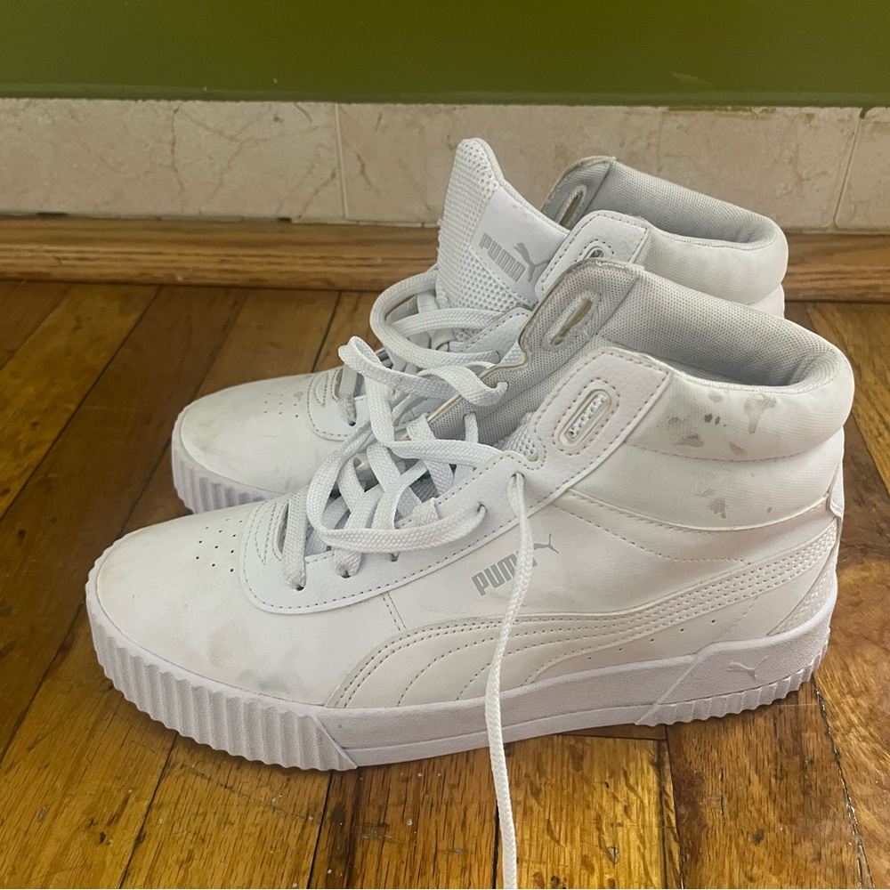 Puma Kids White High-Top Sneakers with Textured Sole - Picture 2 of 4